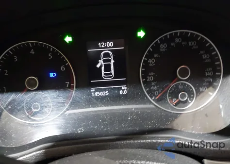 2013 Volkswagen Passat 2.5L Se z USA, uszkodzony, nr VIN 1VWBP7A33DC124433